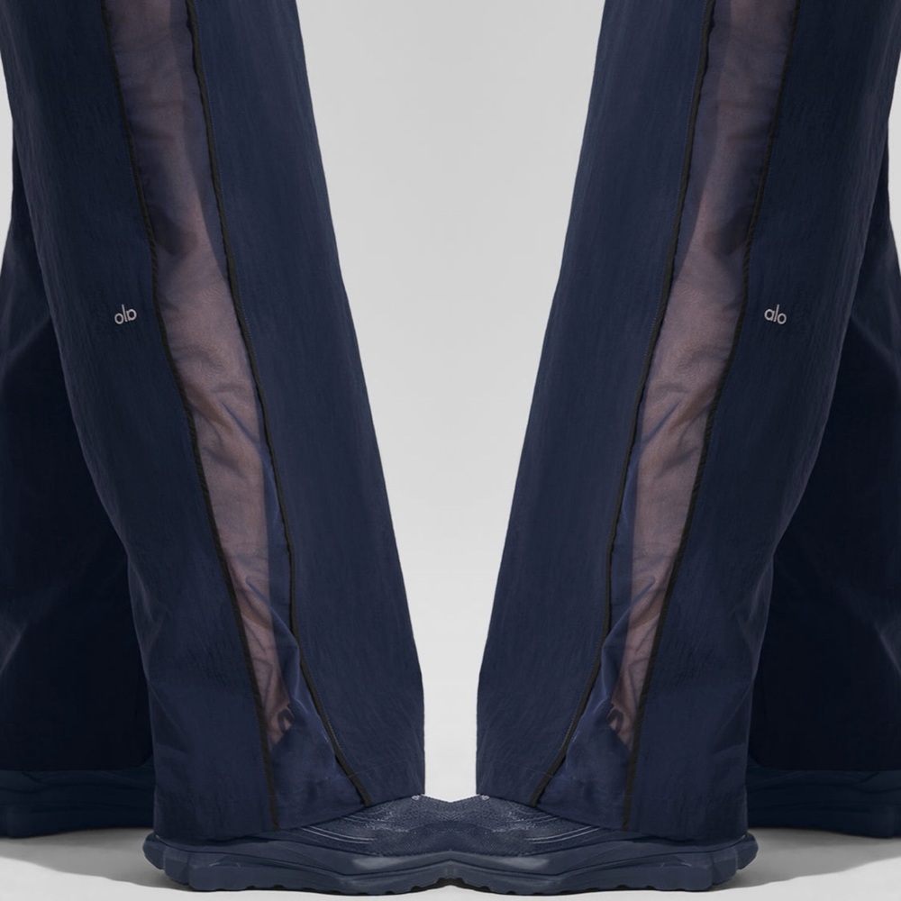 ALO High-Waist Origin Wide Leg Track Pants navy & black - Picture 2 of 10